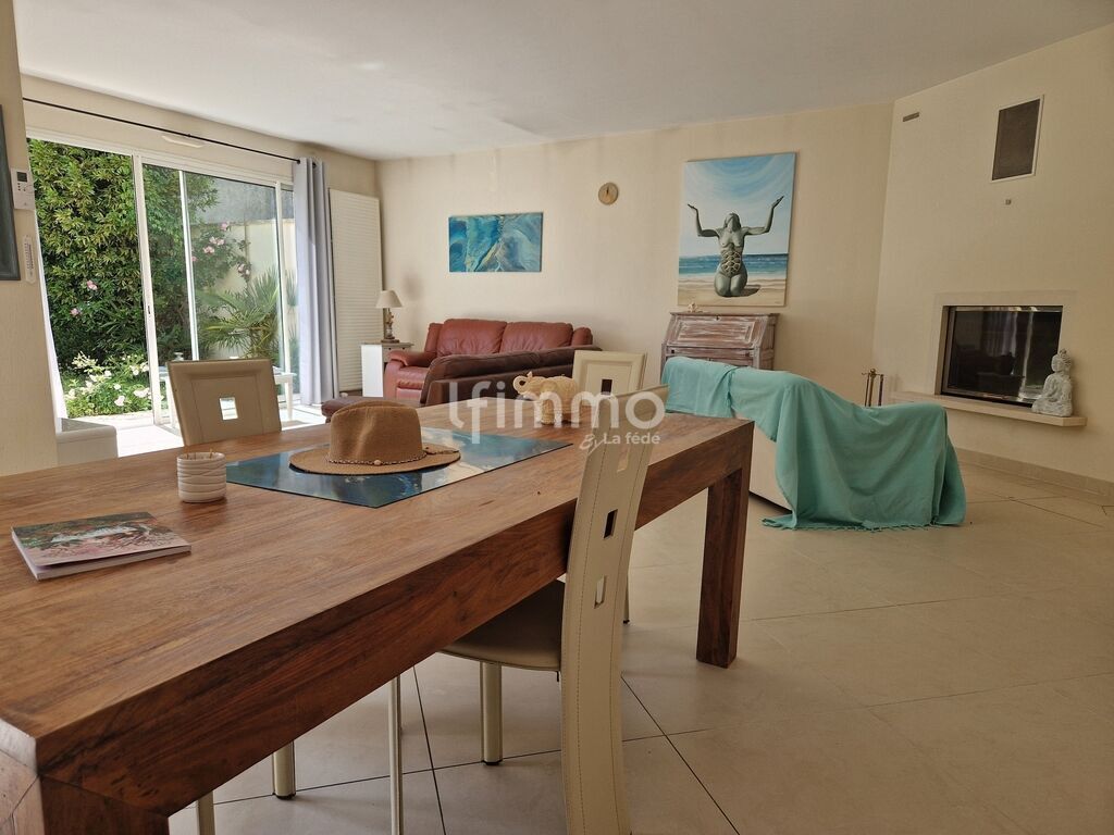 Photo 7 : Maison de 194 m2 avec piscine