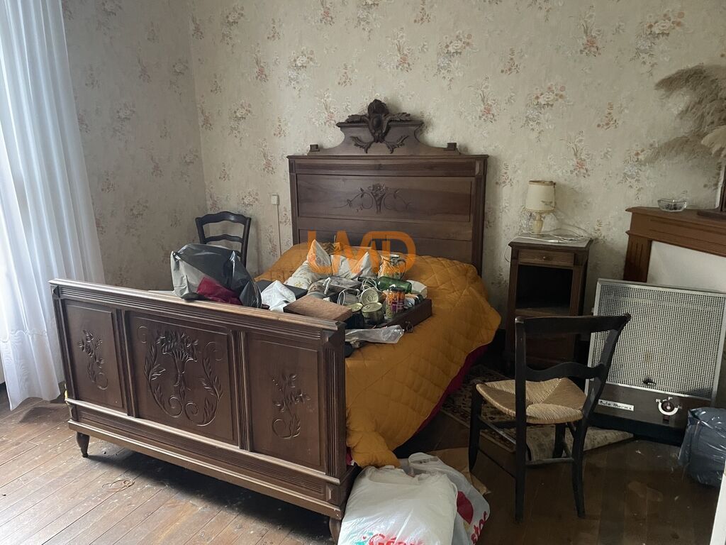 Photo 15 : Maison en pierre sur grand terrain