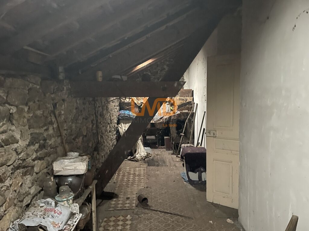 Photo 20 : Maison en pierre sur grand terrain