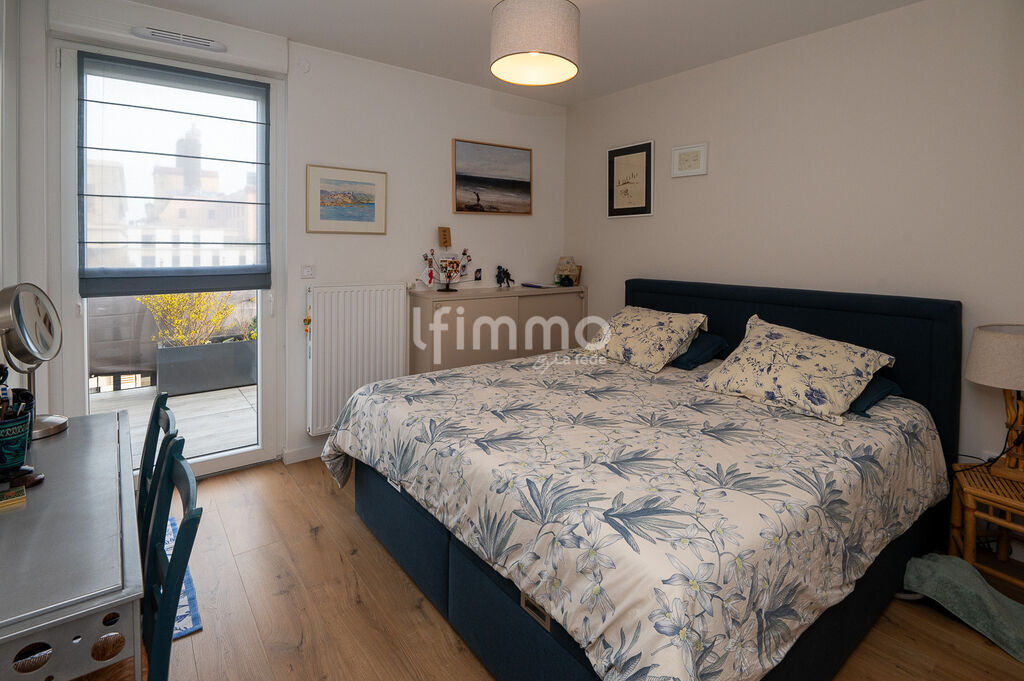 Photo 8 : Bel attique 5 p. 98 m² avec terrasse 58 m² et deux parkings