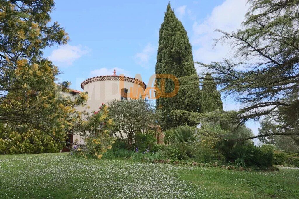 Photo 21 : Maison avec piscine sur un terrain de 15328 m² Montaut 31410