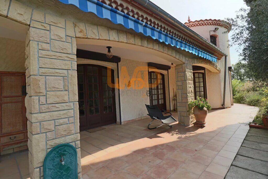 Photo 6 : Maison avec piscine sur un terrain de 15328 m² Montaut 31410