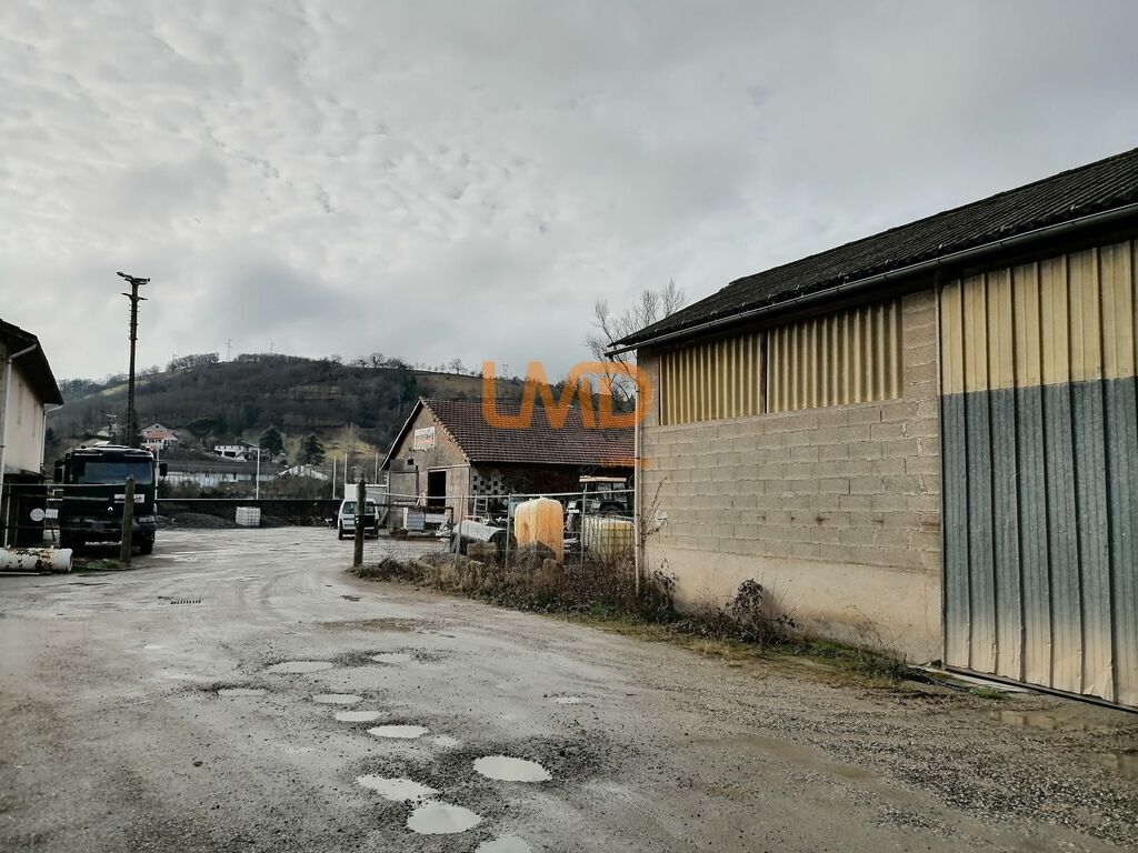 Photo 3 : Decazeville : Entrepôt avec terrain attenant