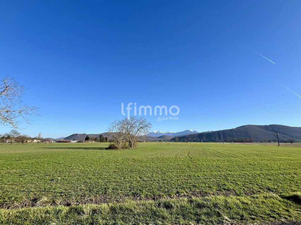 Photo 1 : Terrain constructible de 1 624 m² à Pointis-de-Rivière