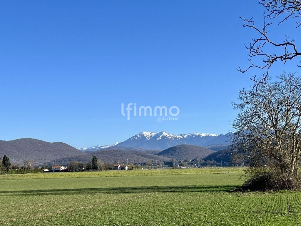 Photo 1 : Terrain constructible de 1 576 m² à Pointis-de-Rivière