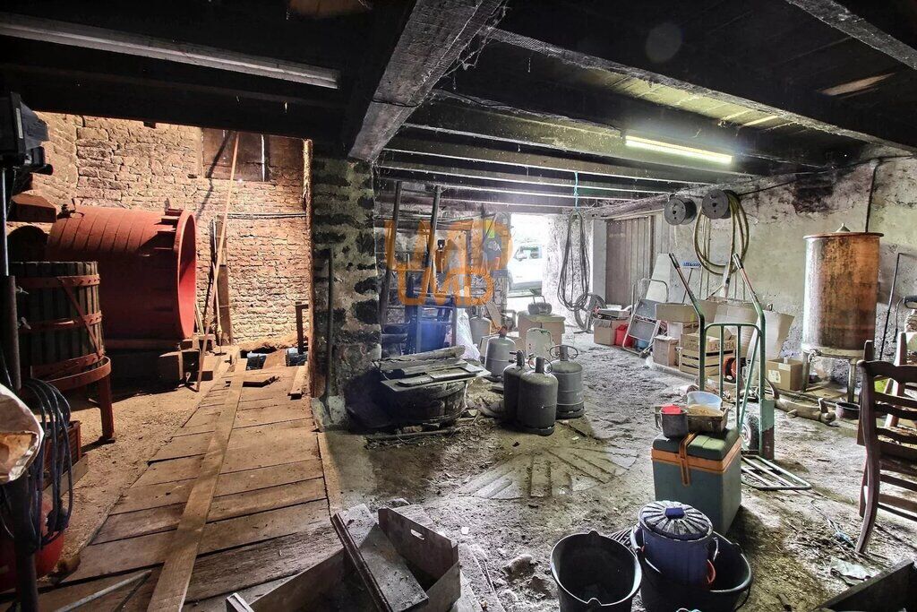 Photo 14 : Maison avec dépendances à rénover – Les Touches-de-Périgny (1716