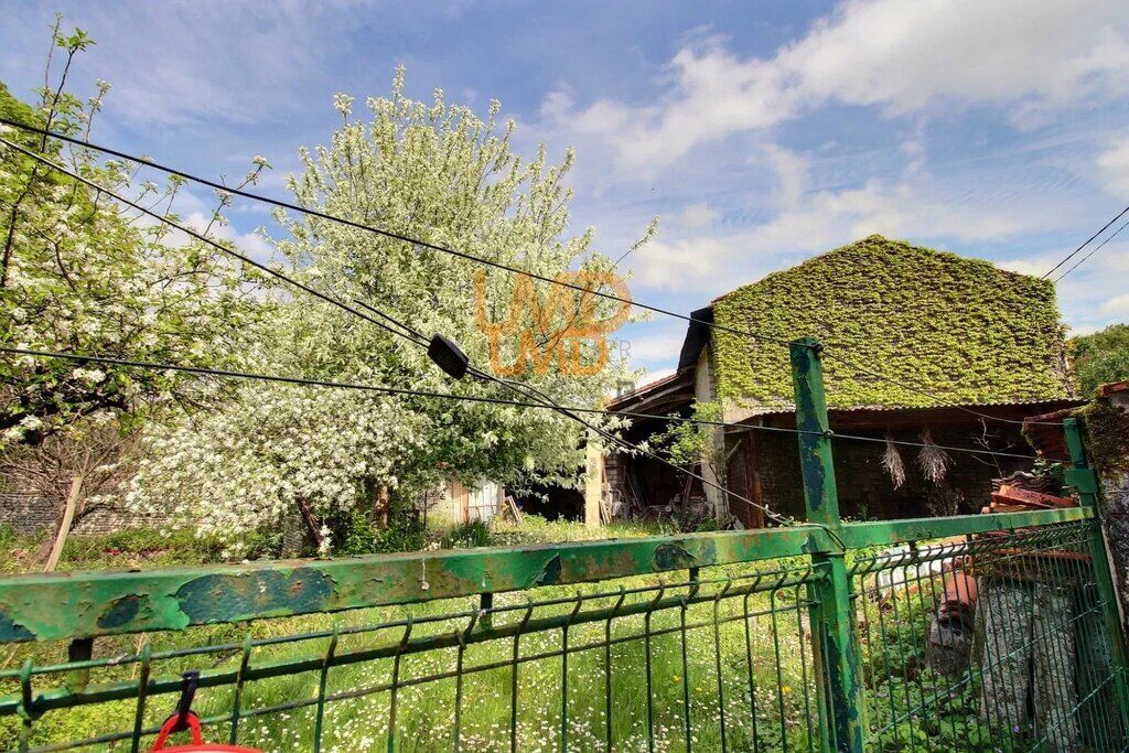 Photo 7 : Maison avec dépendances à rénover – Les Touches-de-Périgny (1716