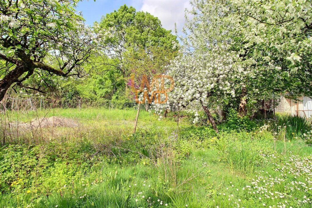 Photo 8 : Maison avec dépendances à rénover – Les Touches-de-Périgny (1716
