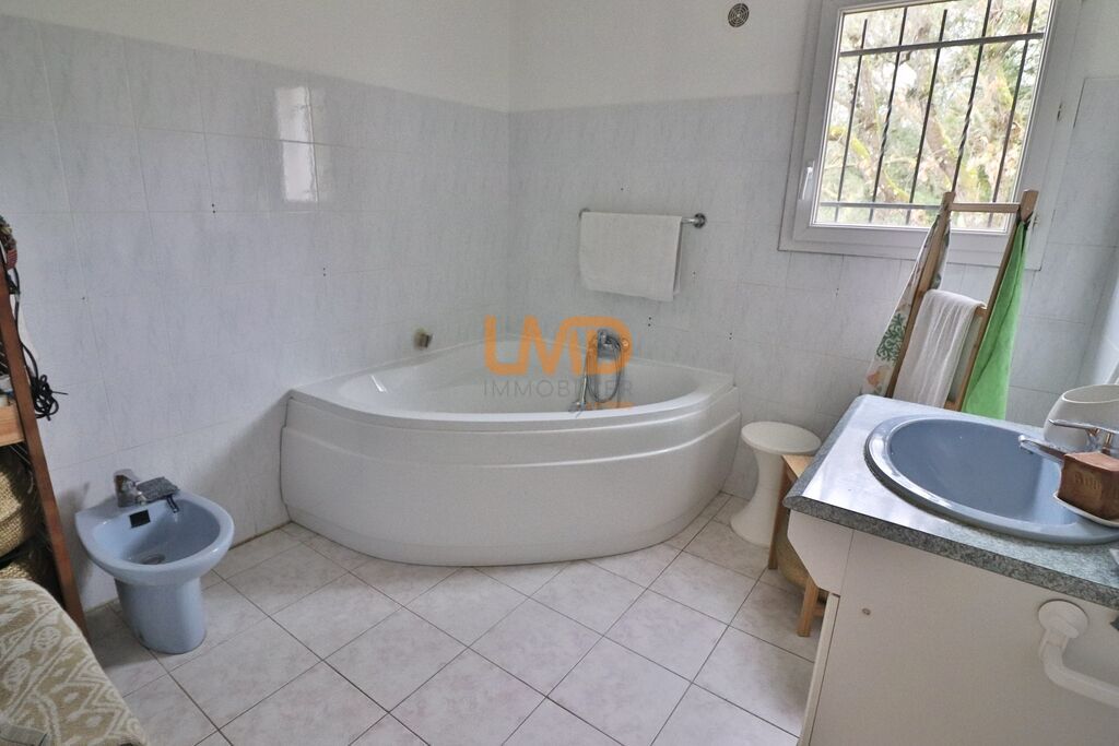 Photo 13 : Les Esterets du Lac, Montauroux: maison de 149m2