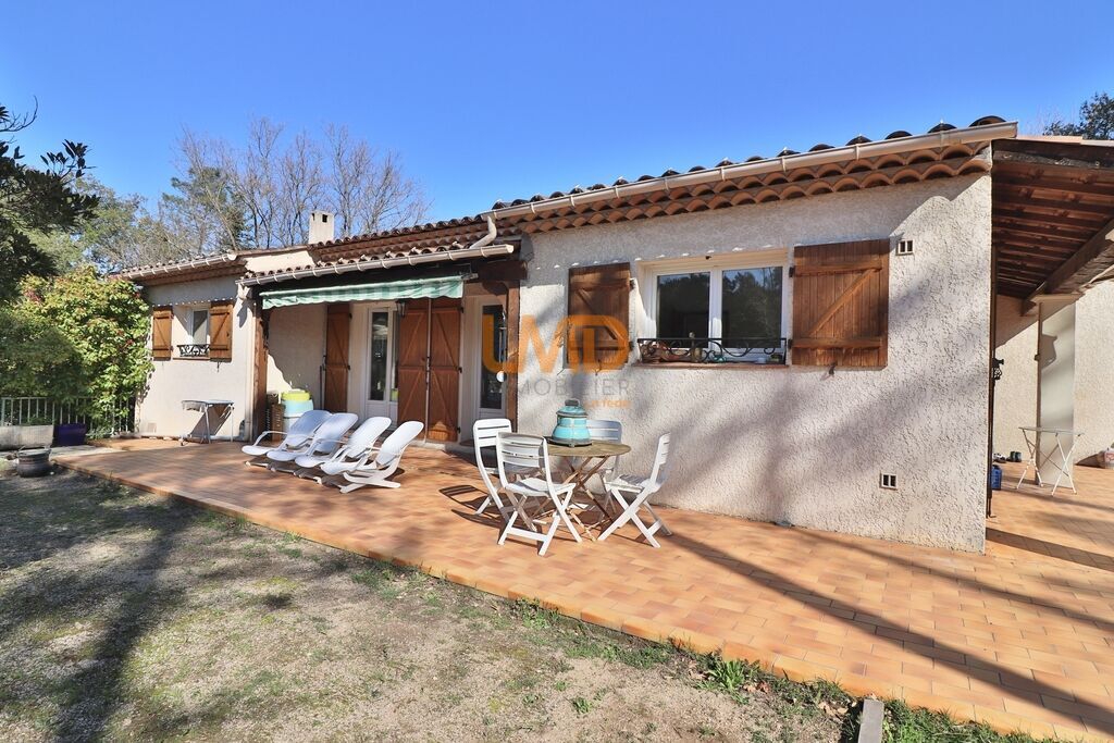 Photo 2 : Les Esterets du Lac, Montauroux: maison de 149m2