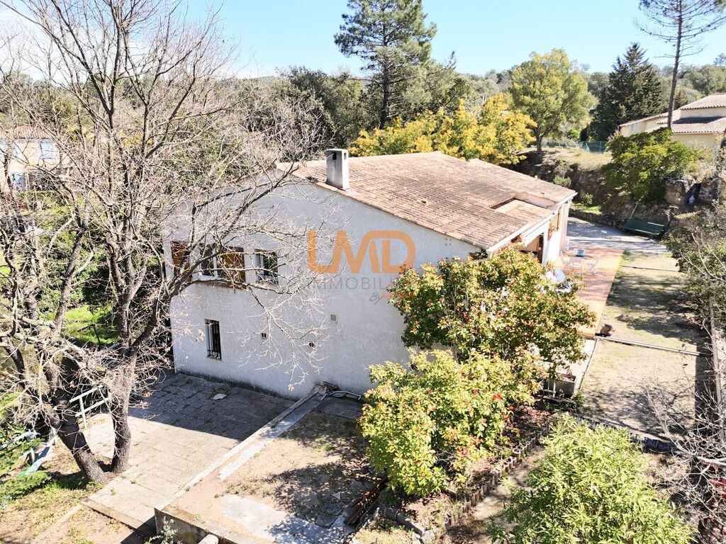 Photo 4 : Les Esterets du Lac, Montauroux: maison de 149m2