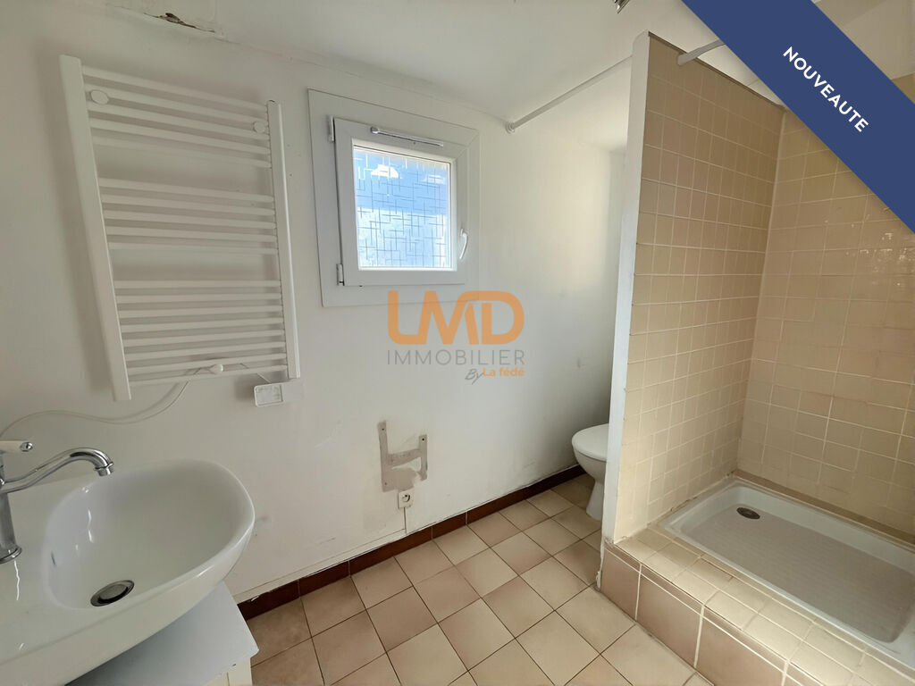 Photo 11 : Maison de village au calme, terrasse, toiture neuve