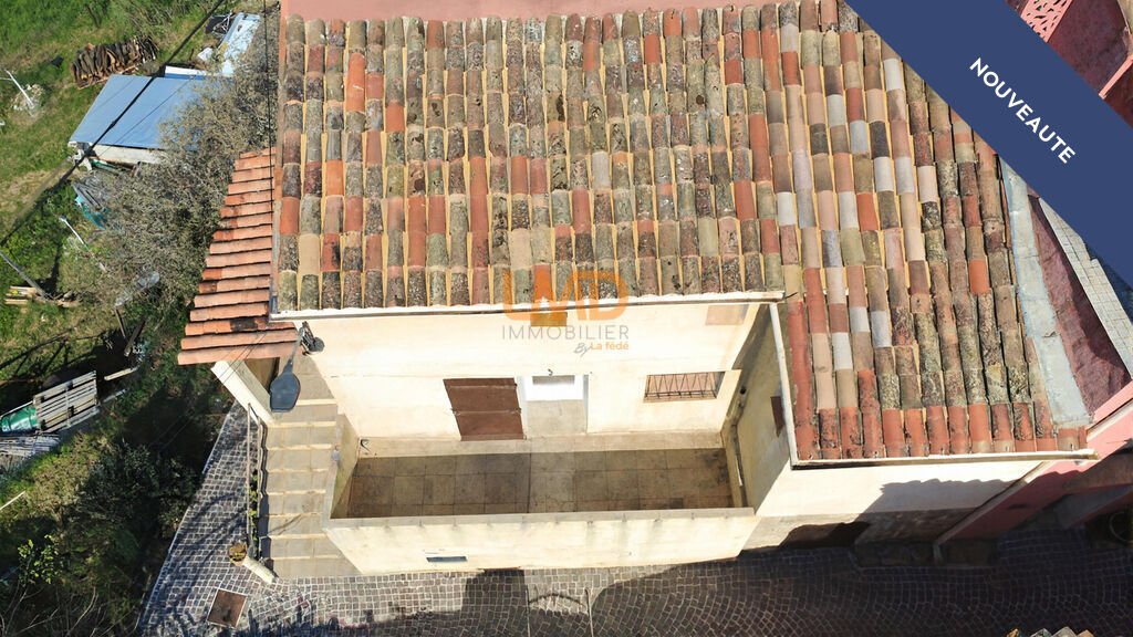 Photo 3 : Maison de village au calme, terrasse, toiture neuve