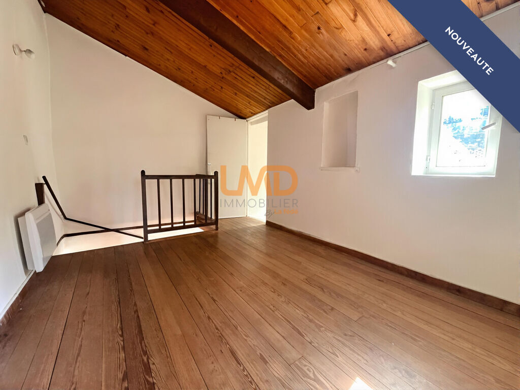 Photo 9 : Maison de village au calme, terrasse, toiture neuve