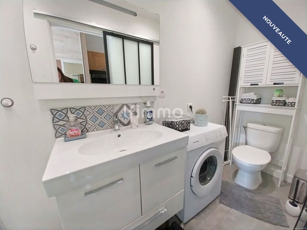 Photo 6 : Maison deux pièces avec extérieurs et places de parking