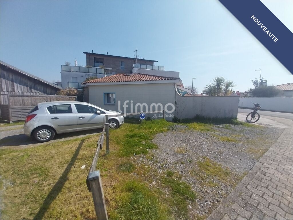 Photo 8 : Maison deux pièces avec extérieurs et places de parking