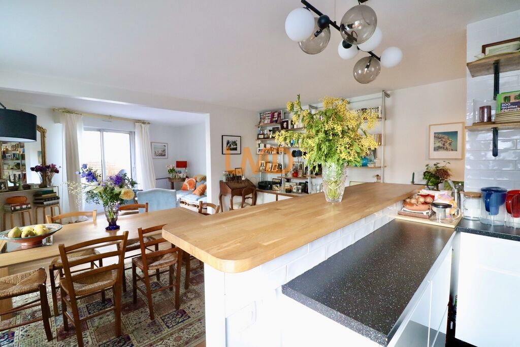 Photo 14 : T5 proximité immédiate métro gabriel peri proche école box+cave