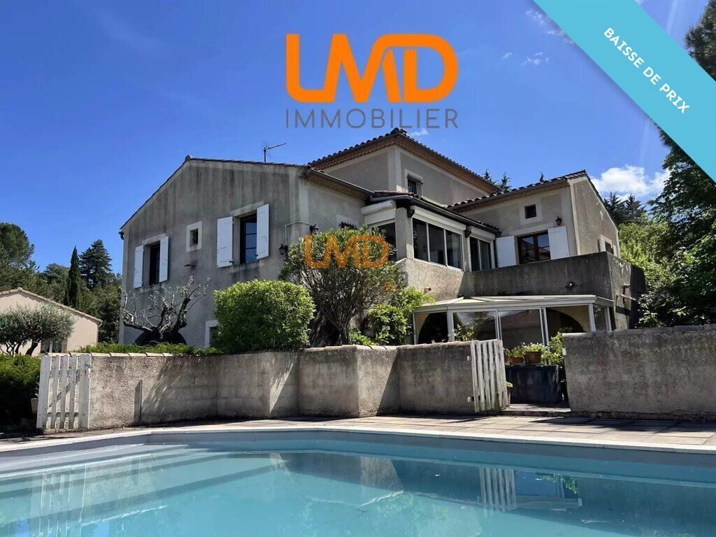 Photo 1 : Spacieuse maison familiale de 6 pièces avec piscine et terrain a