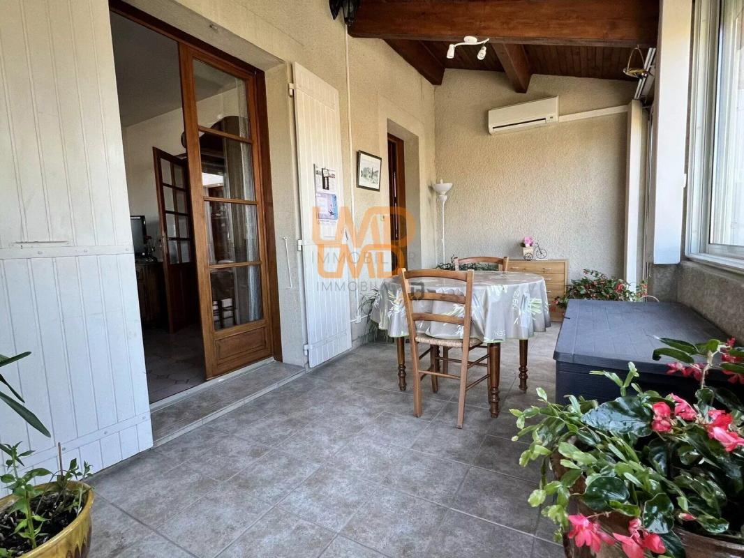 Photo 7 : Spacieuse maison familiale de 6 pièces avec piscine et terrain a