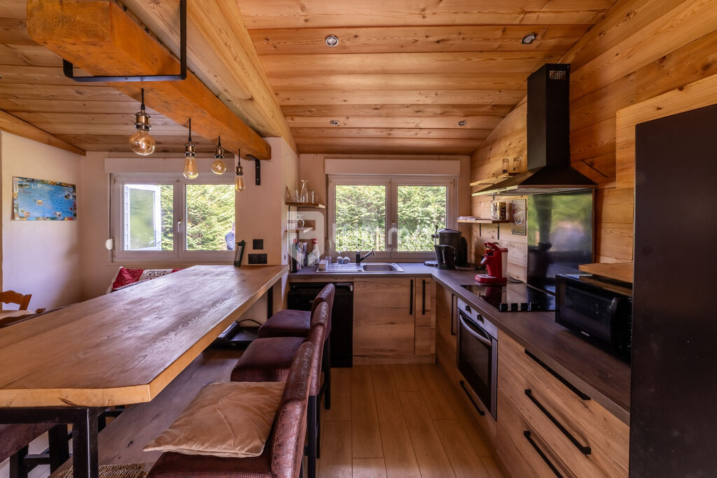 Photo 4 : Chalet, à usage d'Habitation, en pleine forêt