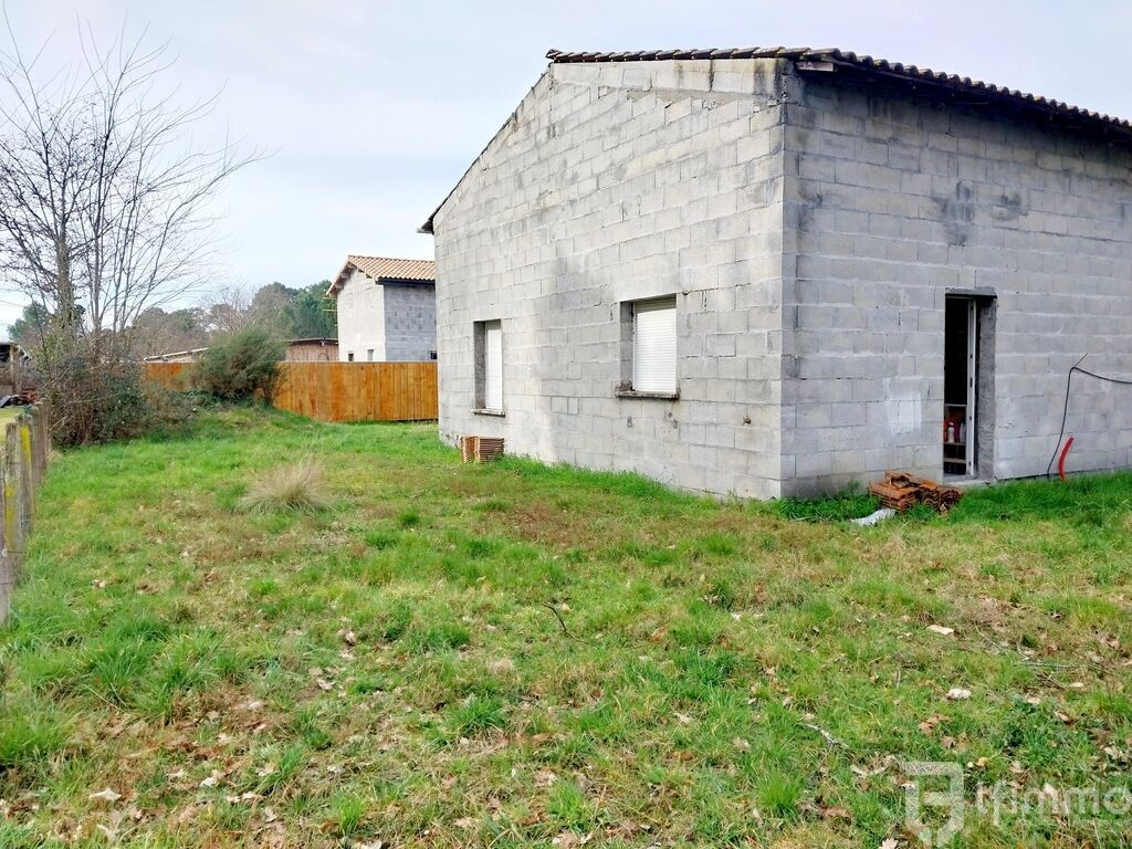 Photo 1 : Maison/Entrepôt 100 m2 avec jardin