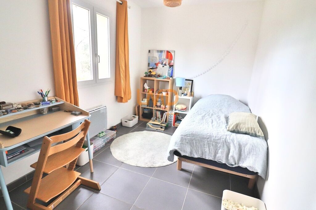 Photo 11 : Saint Maximin: maison T5 de 2016: 125m2, garage, terrain 2500m2