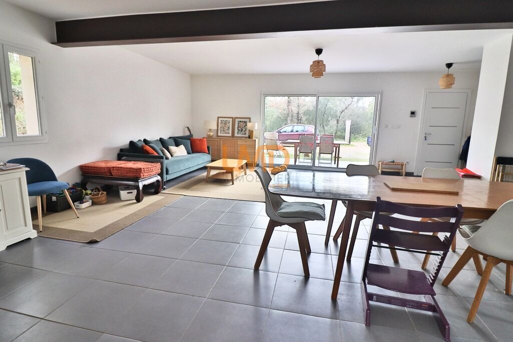 Photo 3 : Saint Maximin: maison T5 de 2016: 125m2, garage, terrain 2500m2