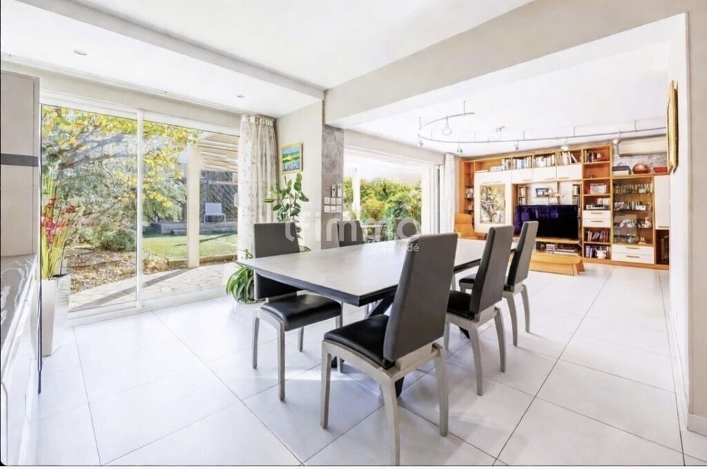 Photo 1 : Marseille 12e – Maison familiale de 227 m² dans un clos privé