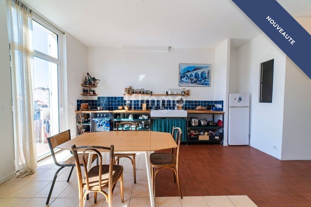 Photo 11 : Appartement dernier étage 13001