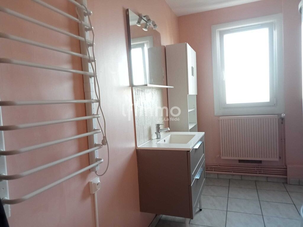 Photo 10 : Appartement lumineux 68 m² – centre Lucé – parking + cave