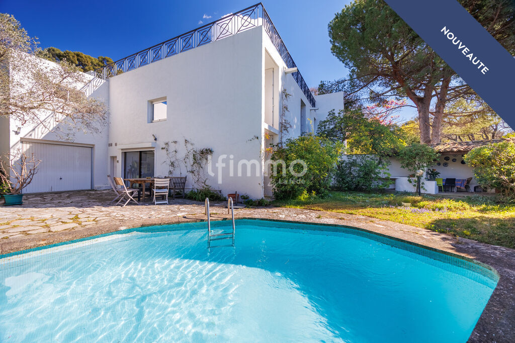 Photo 14 : Marseille 13009 Le Cabot Villa d'Architecte / jardin / piscine