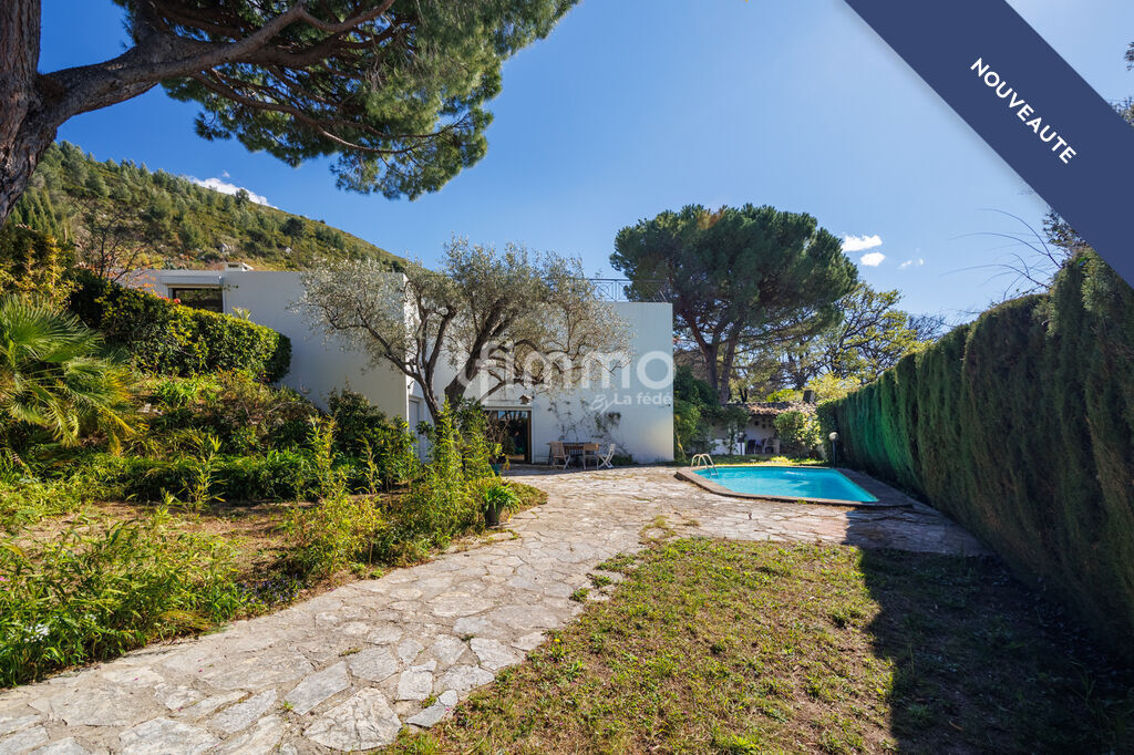 Photo 21 : Marseille 13009 Le Cabot Villa d'Architecte / jardin / piscine