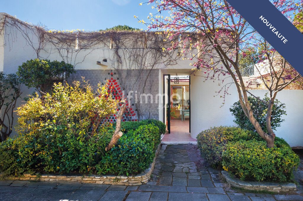 Photo 2 : Marseille 13009 Le Cabot Villa d'Architecte / jardin / piscine