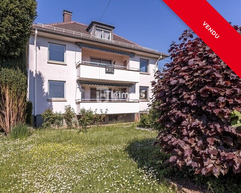 Photo 1 : Terrain 808 m² Maison multi projets 221 m² habitables