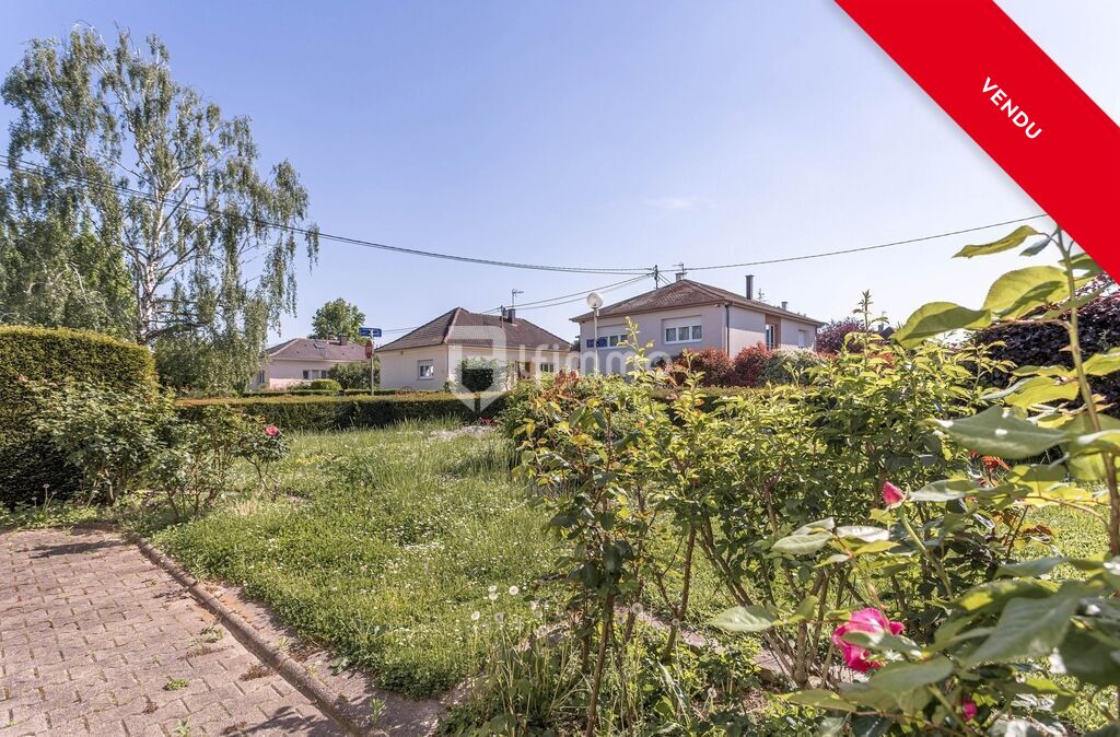 Photo 2 : Terrain 808 m² Maison multi projets 221 m² habitables