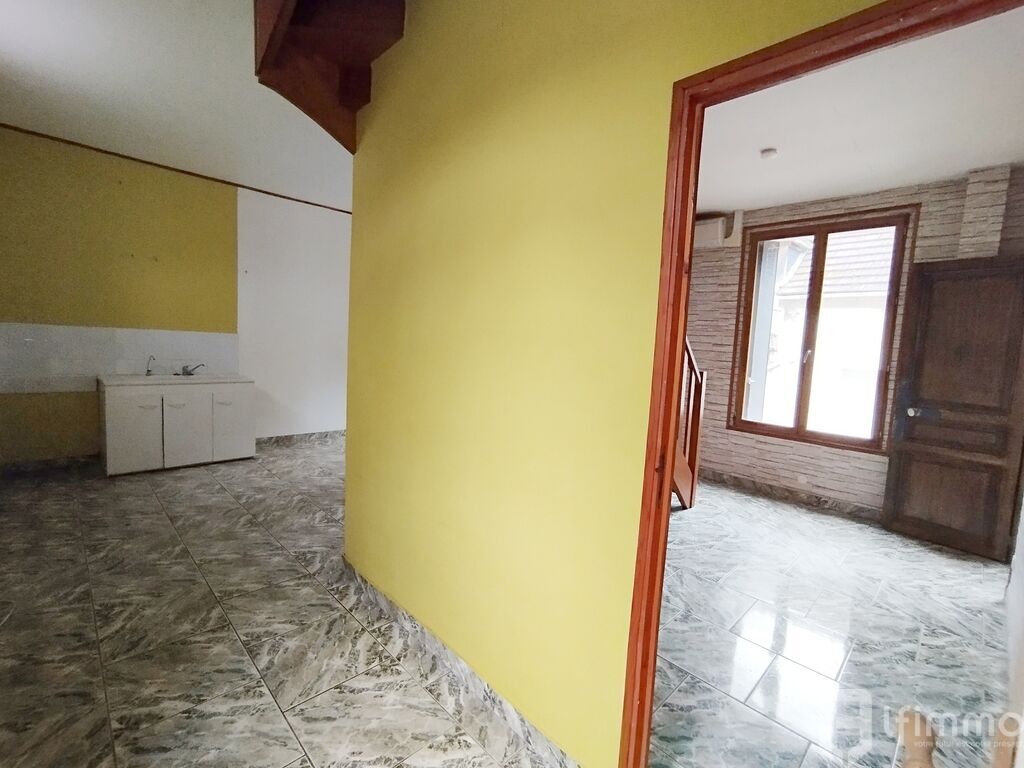 Photo 4 : Investissement  à Neuilly saint front  2 maisons + 1 appartement