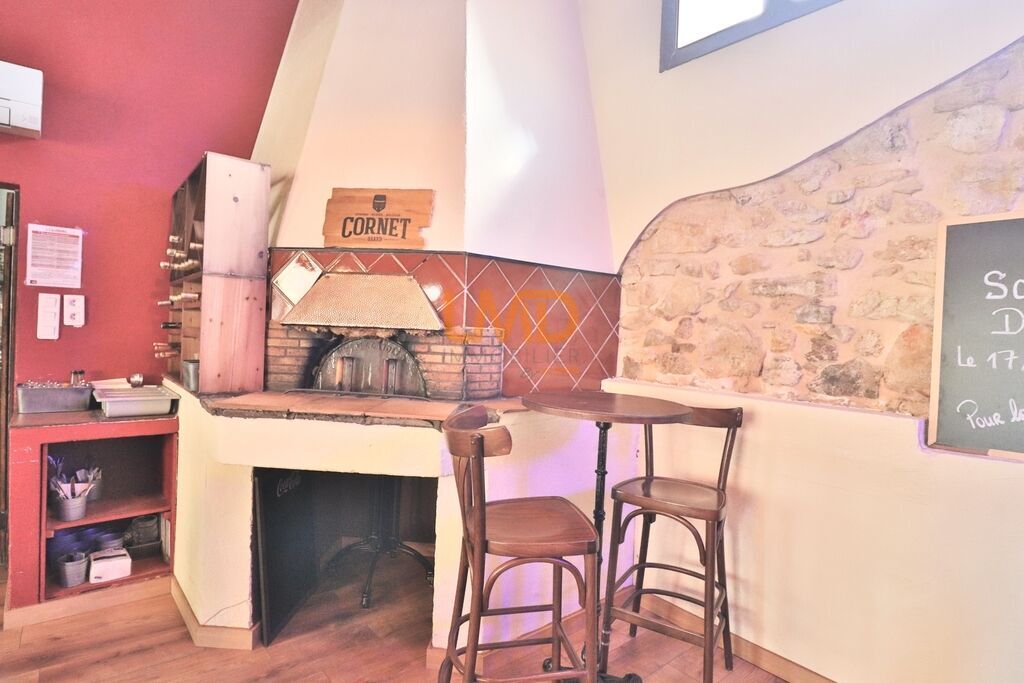 Photo 4 : Brignoles: immeuble: restaurant et appartement