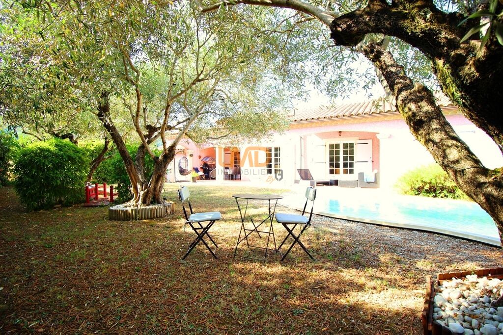 Photo 9 : Maison de type 5/6 avec piscine