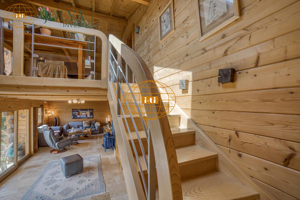 Photo 8 : ELEGANT CHALET MADRIER : 9 PIECES / 4 CHAMBRES 170 M² HABITABLES (273 M² AU SOL) - GRAND TERRAIN ARBORE : 4 180 M² AVEC PISCINE - CONTAMINE SUR ARVE (HAUTE SAVOIE)