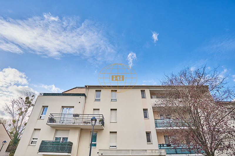 Photo 15 : APPARTEMENT TERRASSE FAMILIAL AVEC BEAUX EXTERIEURS - 5 PIECES (3CH) : 105 M² CARREZ (118 M² utiles) - NOISY-LE- GRAND OUEST