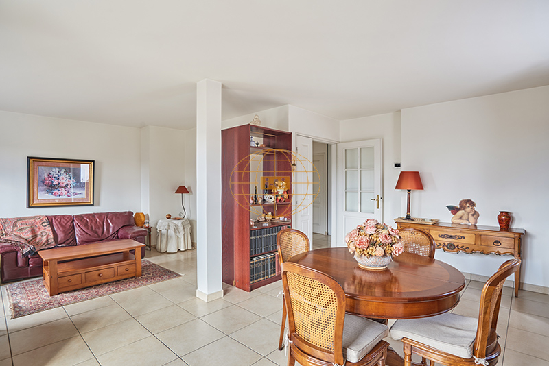 Photo 4 : APPARTEMENT TERRASSE FAMILIAL AVEC BEAUX EXTERIEURS - 5 PIECES (3CH) : 105 M² CARREZ (118 M² utiles) - NOISY-LE- GRAND OUEST