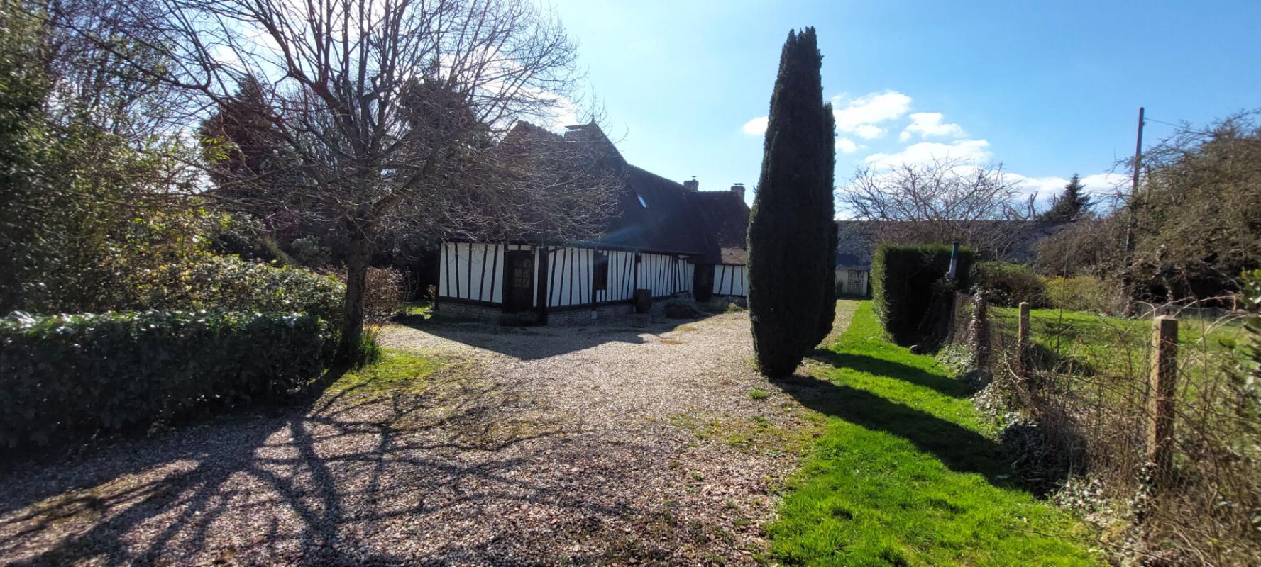 Photo 15 : ELEGANTE MAISON FAMILIALE NORMANDE : 7 PIECES / 5 CHAMBRES 171 M² AU SOL - EDIFIEE SUR GRAND TERRAIN ARBORE DE :  3 240 M² AVEC DEPENDANCES - THENOUVILLE (EURE)