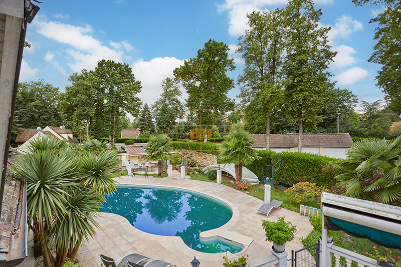 Photo 8 : ELEGANTE MAISON FAMILIALE CONTEMPORAINE AVEC PISCINE, TERRASSES ET DEPENDANCES - 11 PIECES / 6 CHAMBRES - 293 M² HABITABLES - POMPONNE (77400)