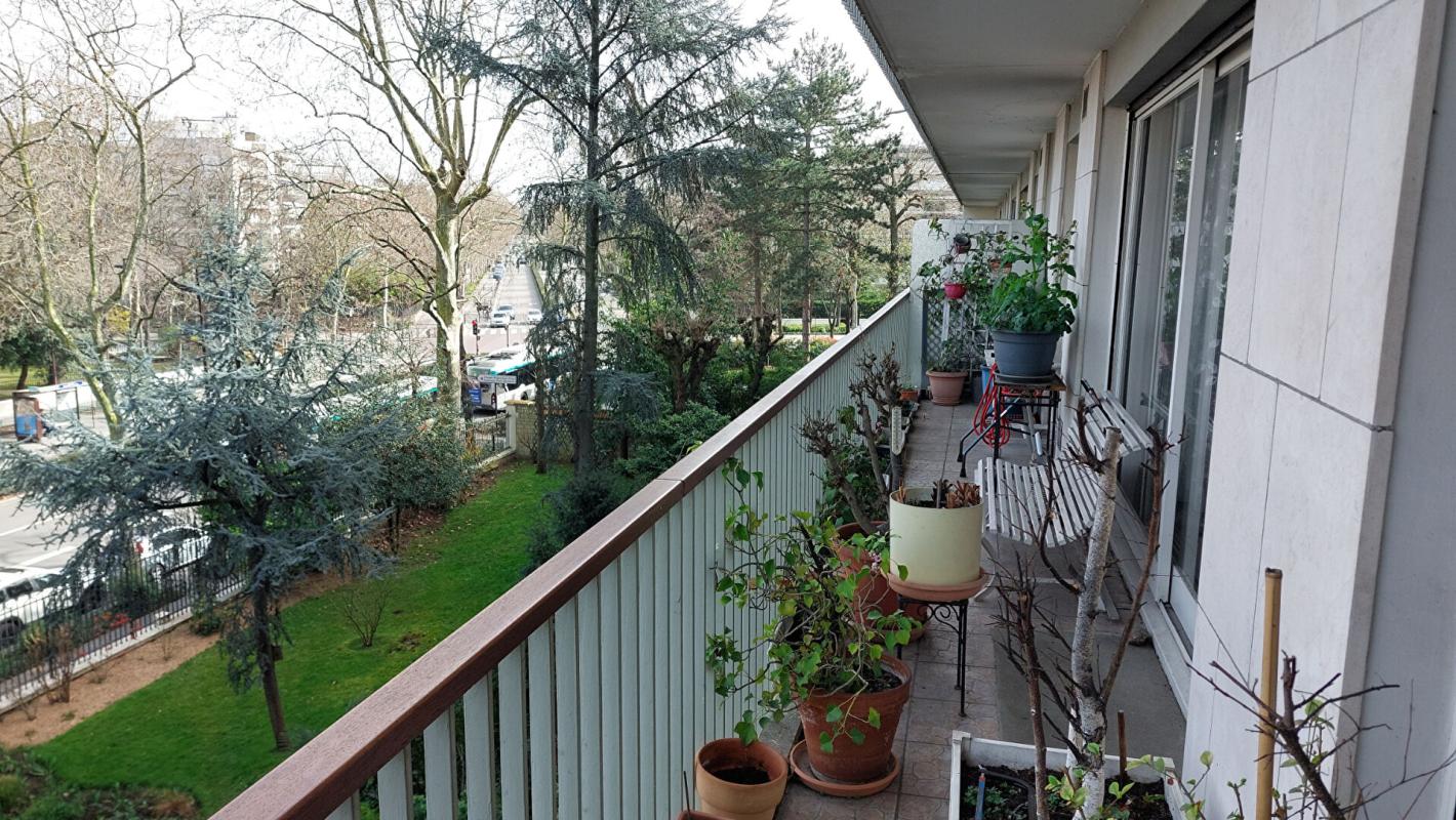 Photo 4 : APPARTEMENT TERRASSE FAMILIAL MODULABLE AVEC BEAUX EXTERIEURS - 4 PIECES : 108 M² CARREZ (114 M² utiles) - NEUILLY/INKERMANN